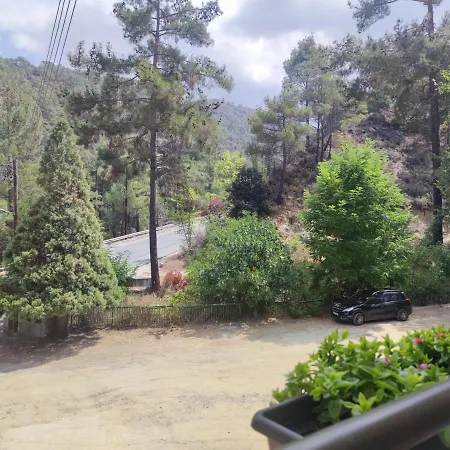 Πανδοχείο Rifugio Retreat *