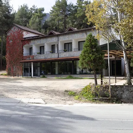 Rifugio Retreat بيت ريفي *